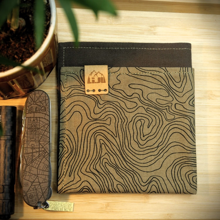Li.JU Hank,TOPO khaki